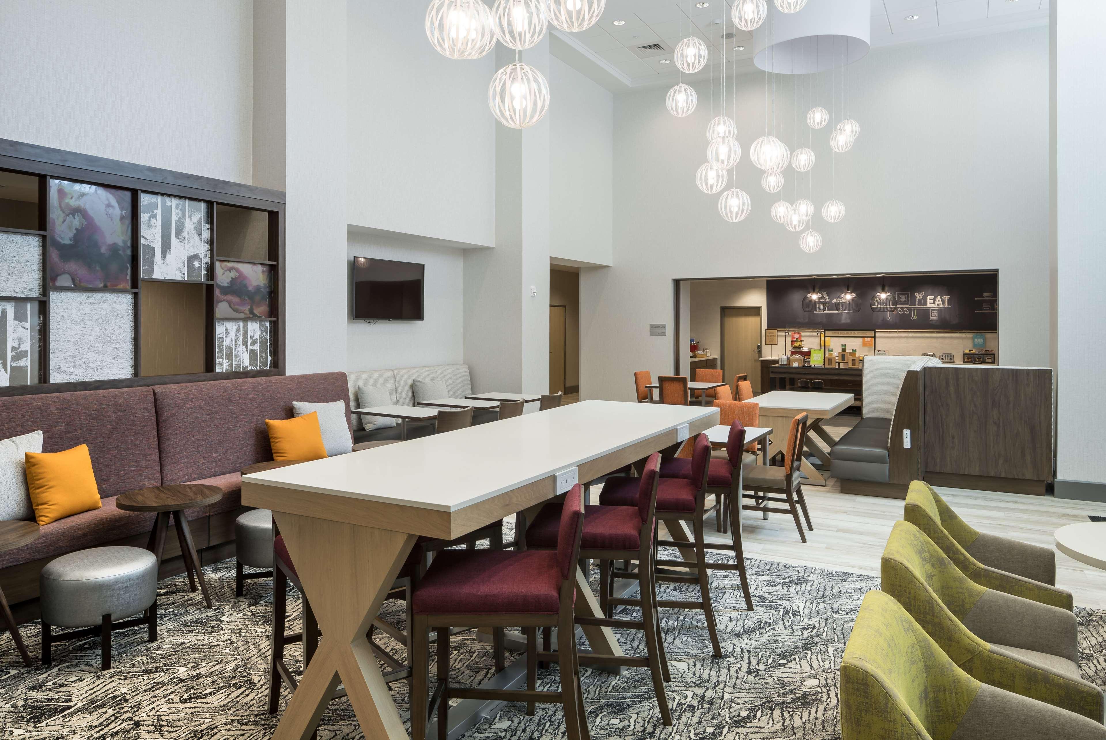 Hampton Inn & Suites Cape Canaveral Cruise Port, Fl エクステリア 写真