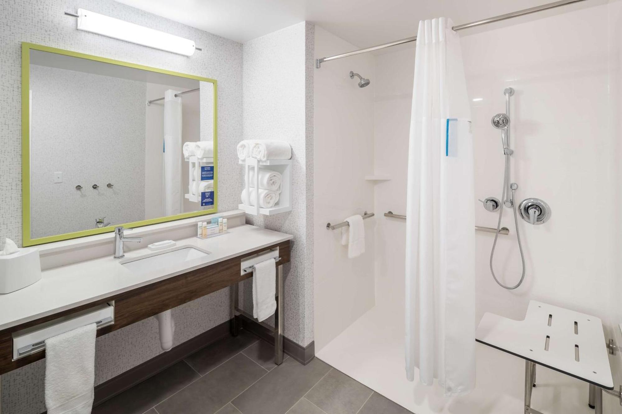 Hampton Inn & Suites Cape Canaveral Cruise Port, Fl エクステリア 写真
